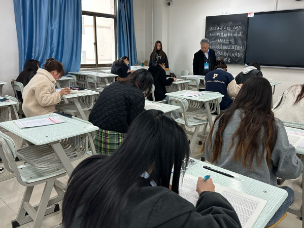 2025年度全国高等学校英语专业八级考试（TEM-8）在我校成功举办