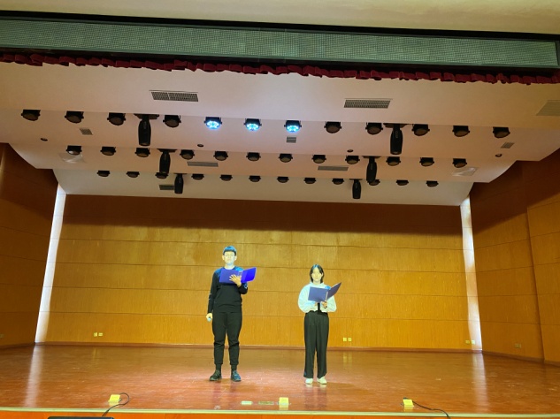 必赢565net官网“一院一品”系列活动之英文歌曲比赛