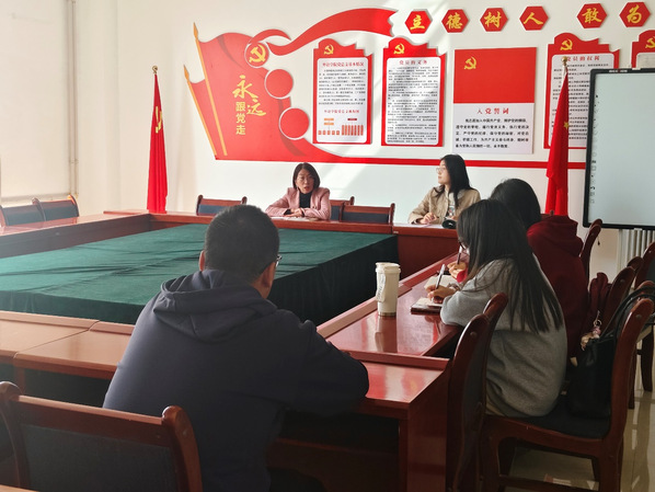 必赢565net官网召开学生信息员会议