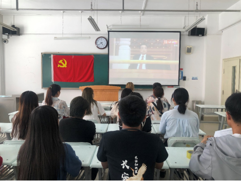 “牢记青春使命 书写青春华章”学院分团委组织开展七一主题团日活动